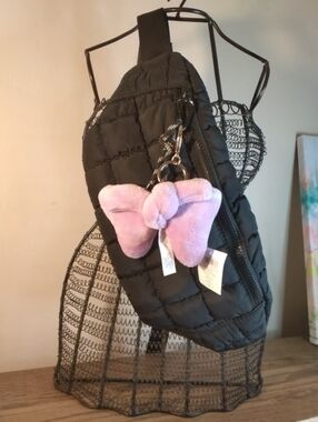 Black Quilted Fanny Pack